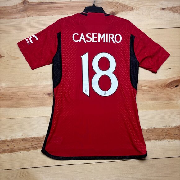 Manchester United Jersey Mens Large Red Casemiro Slim Fit Adidas Soccer - Picture 13 of 15